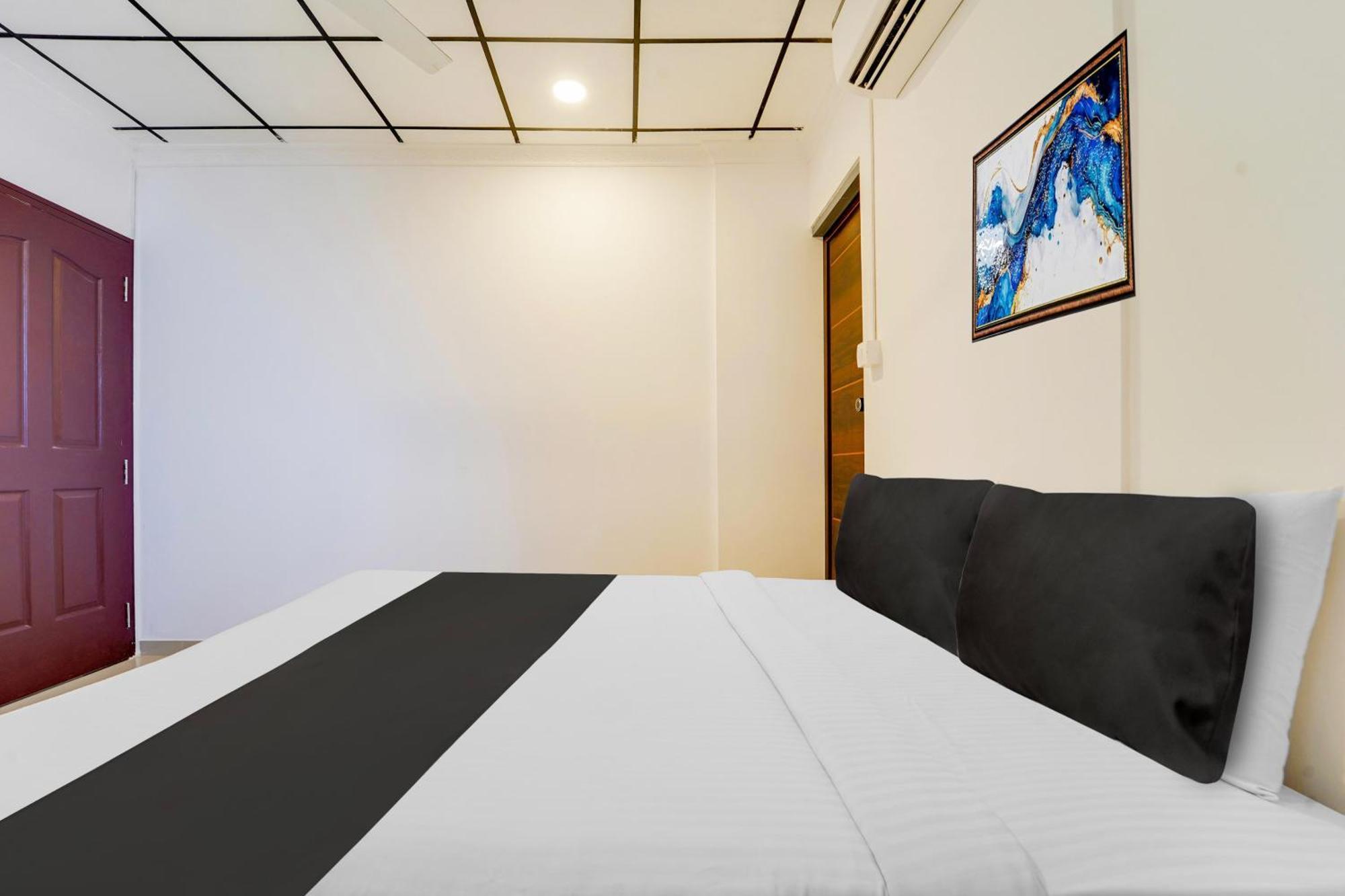 Super Hotel O Vazhakkala Kochi Extérieur photo